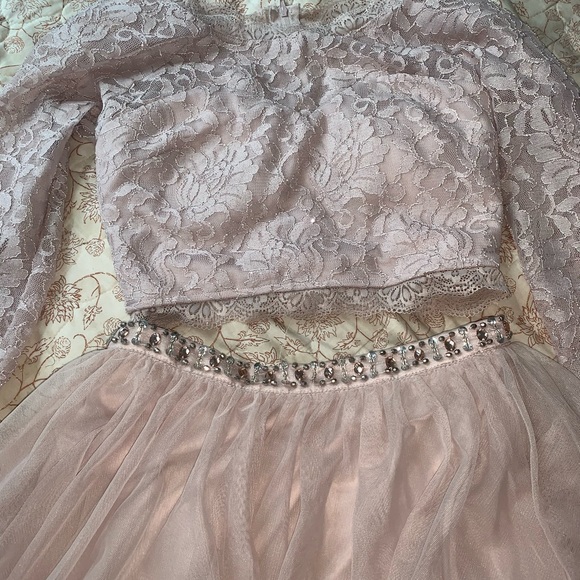 Dress - Picture 3 of 4